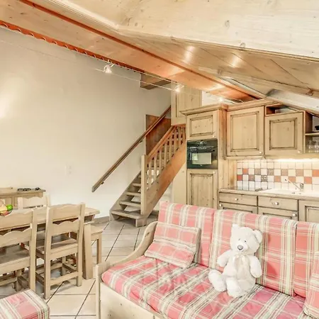 Les Alpages - 4 Pieces Pour 8 Personnes Mae-3044